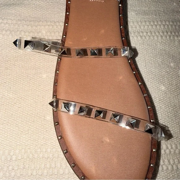 NWOT Steve Madden Silver Studded Clear Strap Sandals - Picture 3 of 6